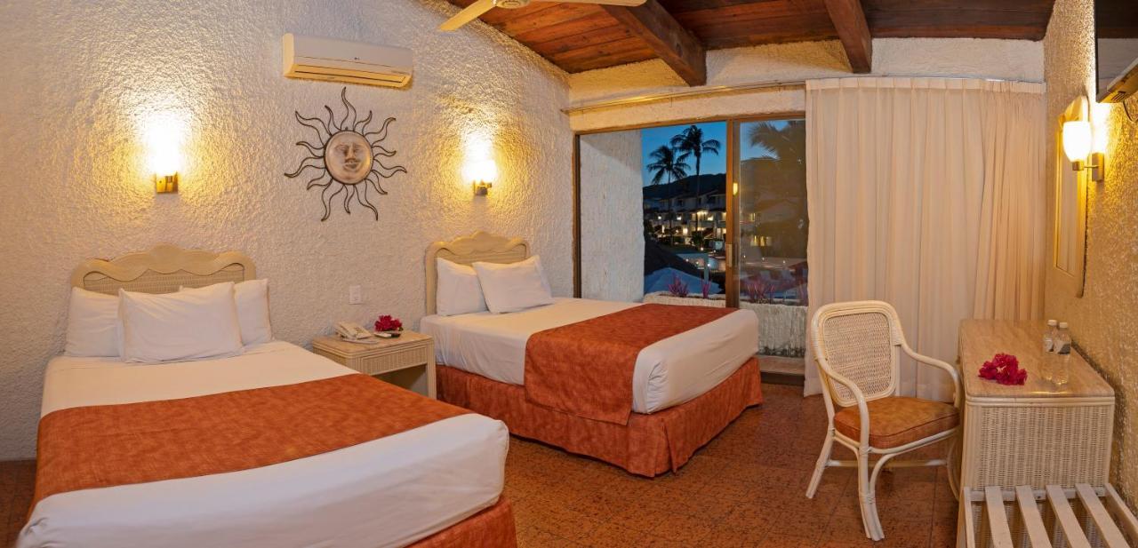 Cabo Blanco Hotel And Marina Barra de Navidad Εξωτερικό φωτογραφία
