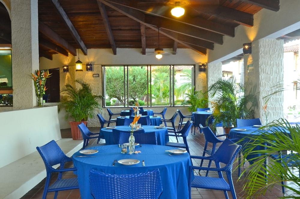 Cabo Blanco Hotel And Marina Barra de Navidad Εξωτερικό φωτογραφία